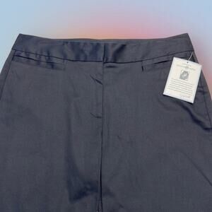 JACLYN SMITH Women’s 6 Black Capri Pant